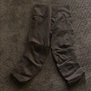 Lulu lemon Capri pants
